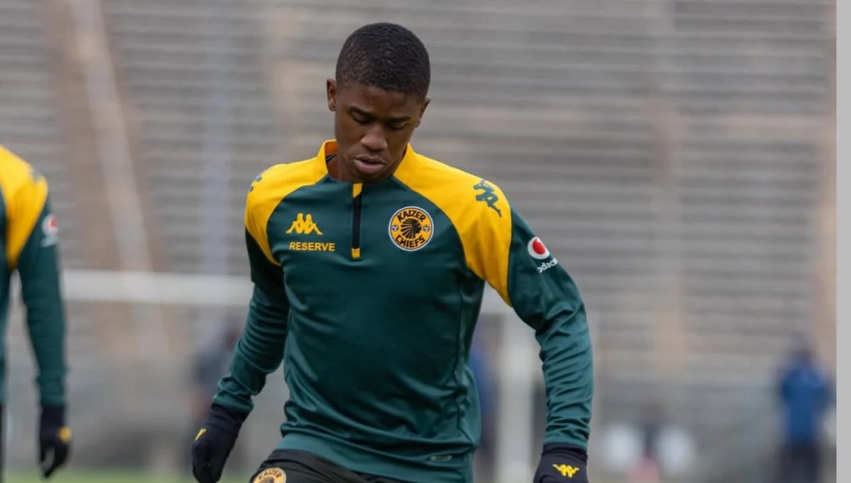 Chiefs negotiating pro contract with Naledi Hlongwane